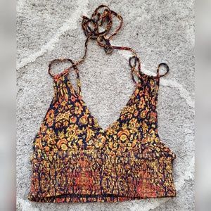 😀Halter style crop top